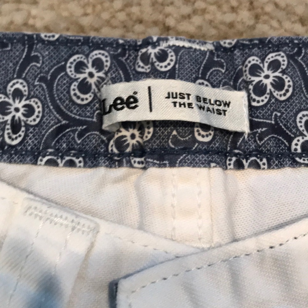 Lee white capris